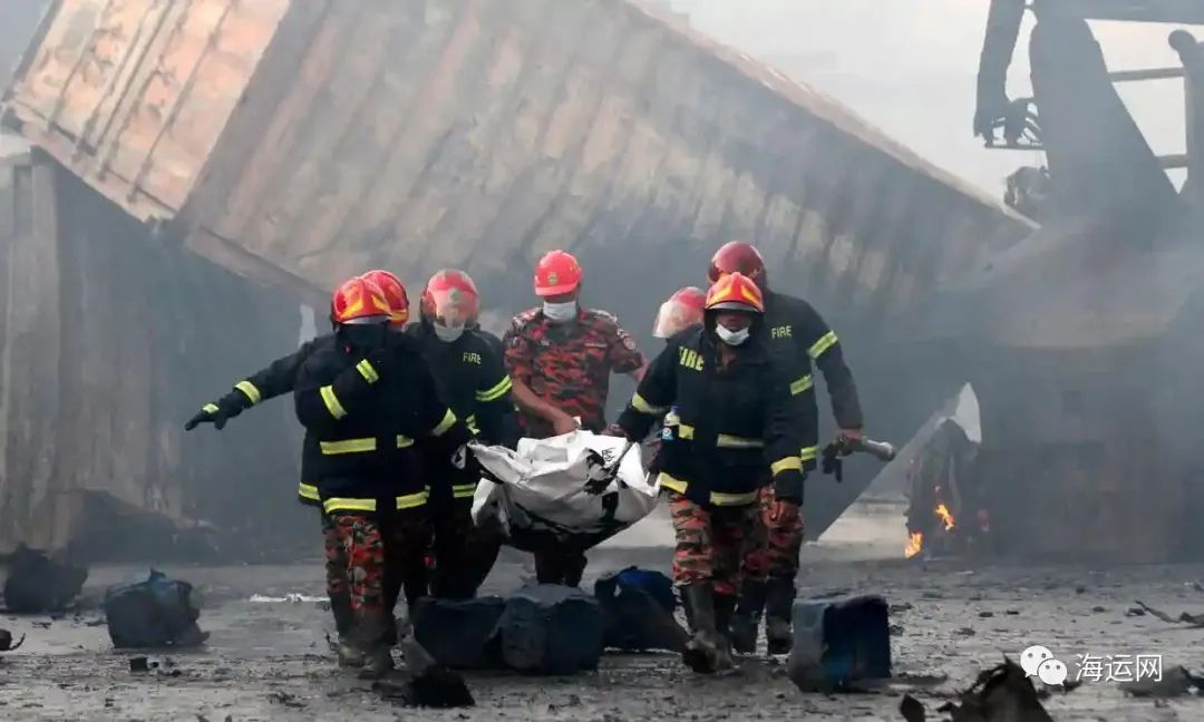 突发!堆场爆炸起火,1300多个货柜损毁!涉多家船东和货代!49人死亡300多人受伤