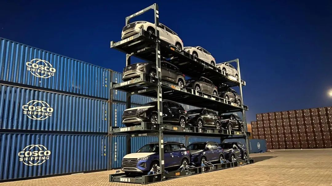 中远海运特运造了一批变形金刚集装箱汽车件杂货纸浆统统都能运